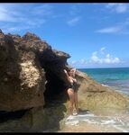 Bella Poarch Sexy Photos