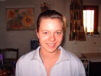 Cute amateur jenny posing naked