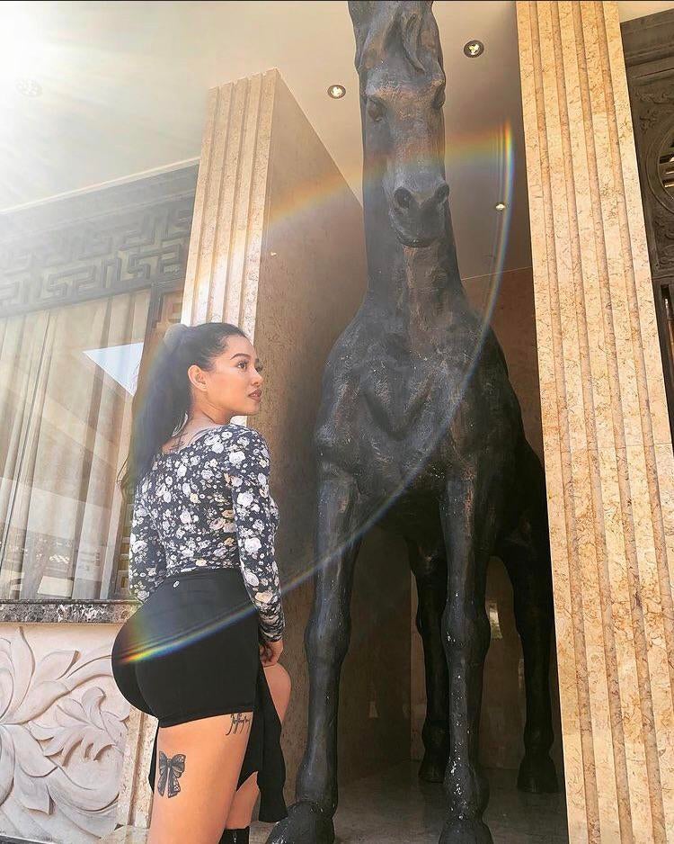 Bella Poarch Sexy Photos