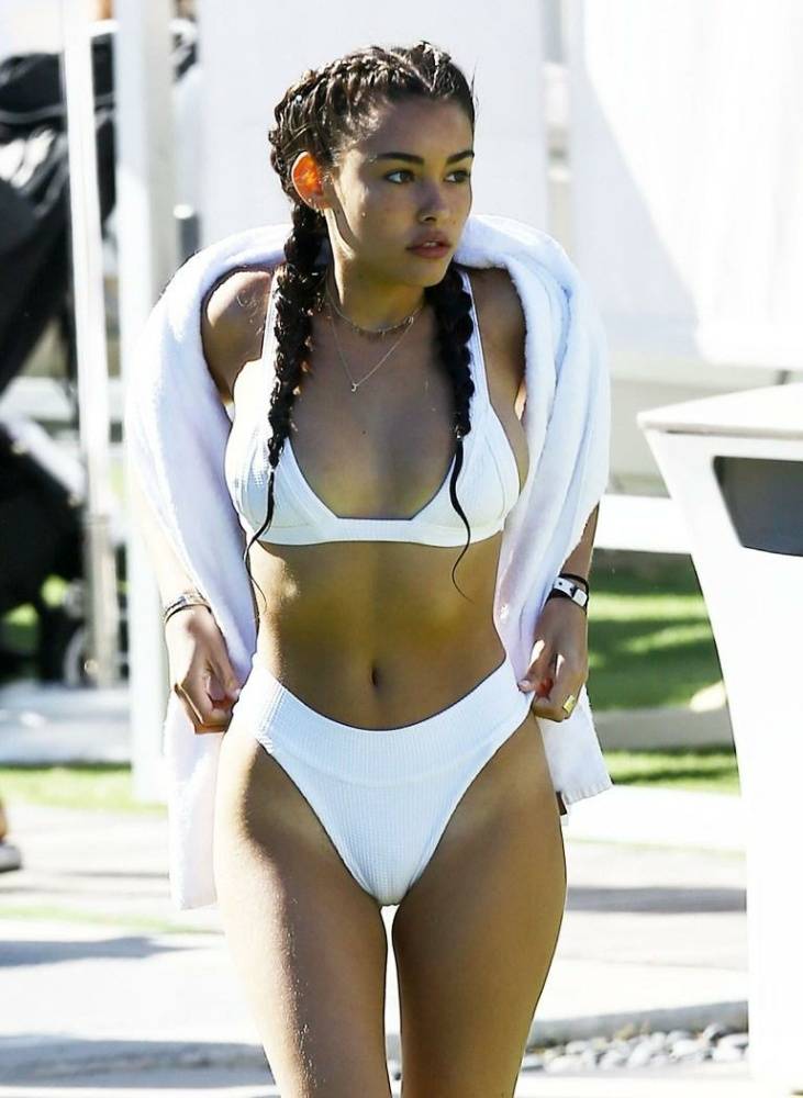 Madison Beer Sexy Camel Toe Bikini Set Leaked