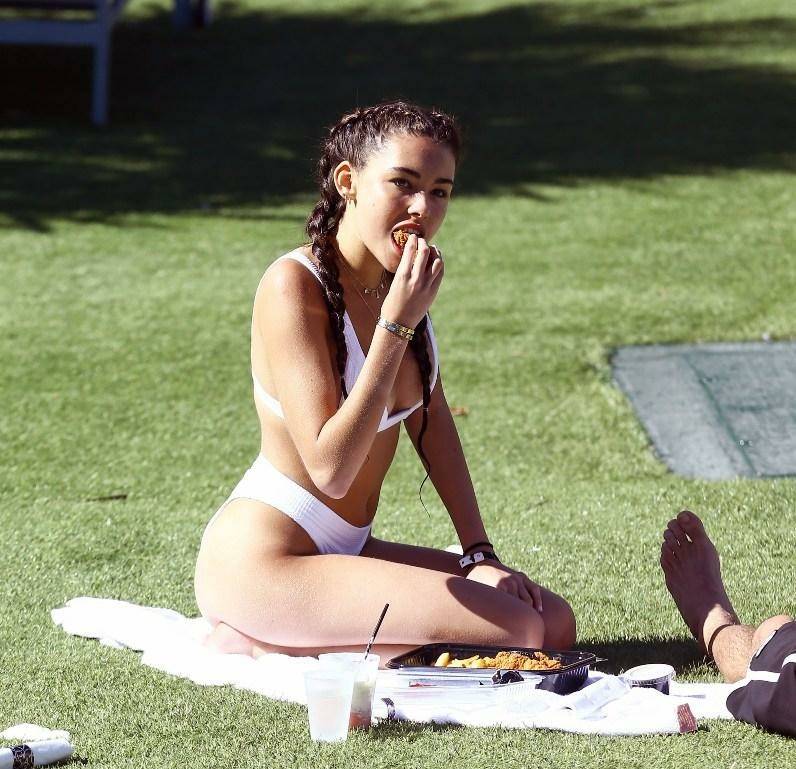 Madison Beer Sexy Camel Toe Bikini Set Leaked