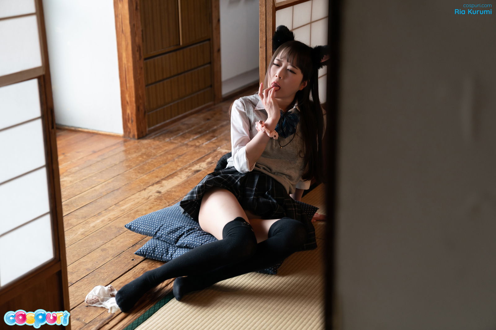 Ria Kurumi - Cat ear schoolgirl masturbation - Cospuri 0301